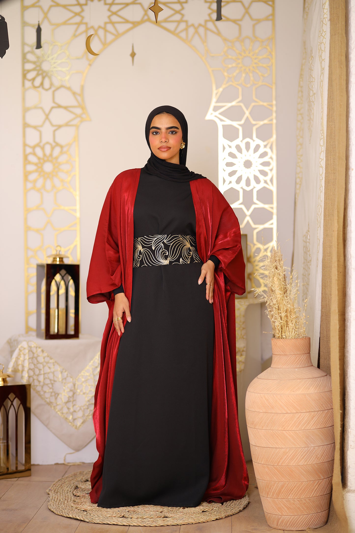Shimmer Kaftan With Embroidery Indian Belt ( Burgundy )