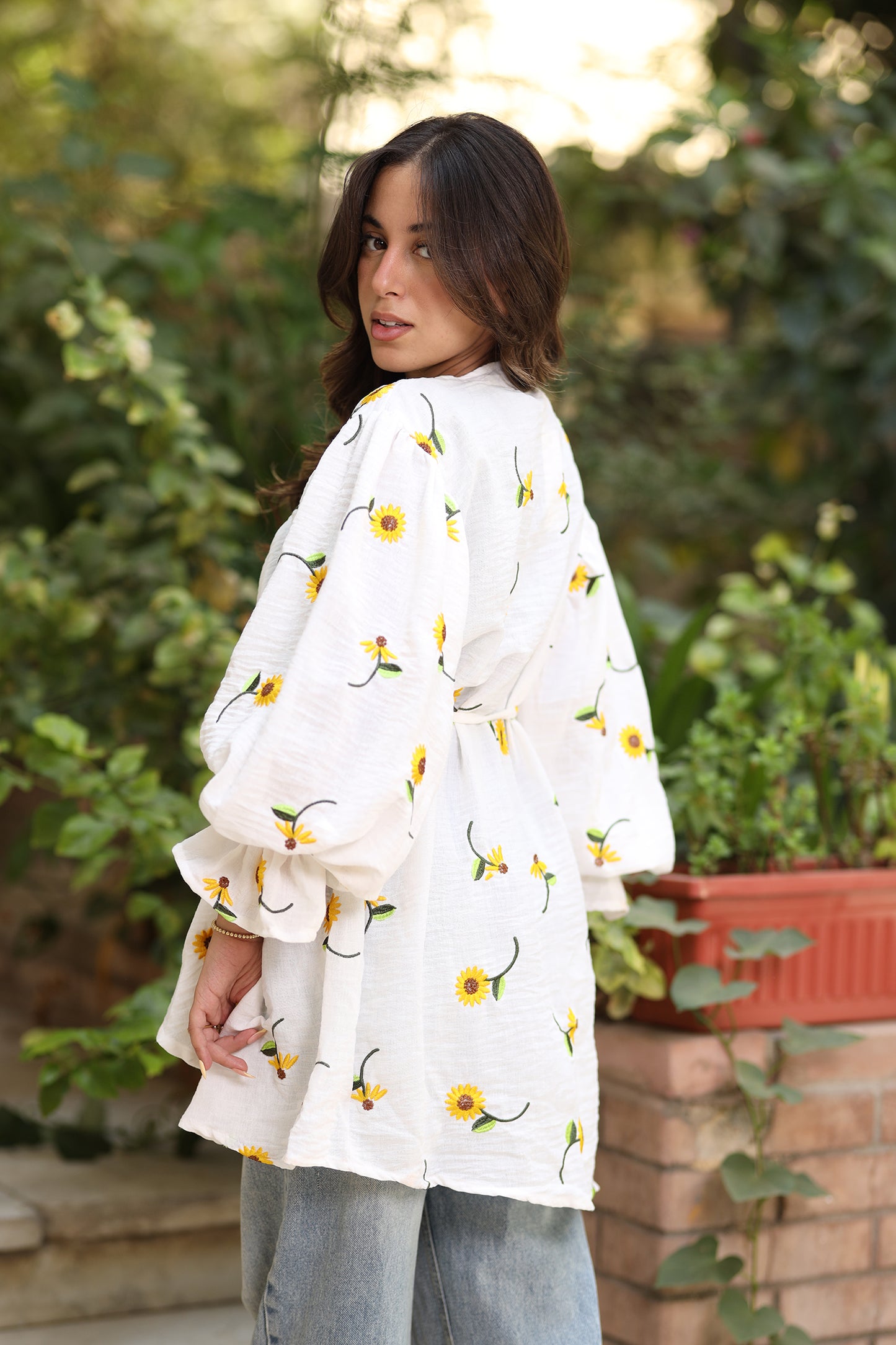ELLA's EMBROIDERED LINEN SUNFLOWER KIMONO