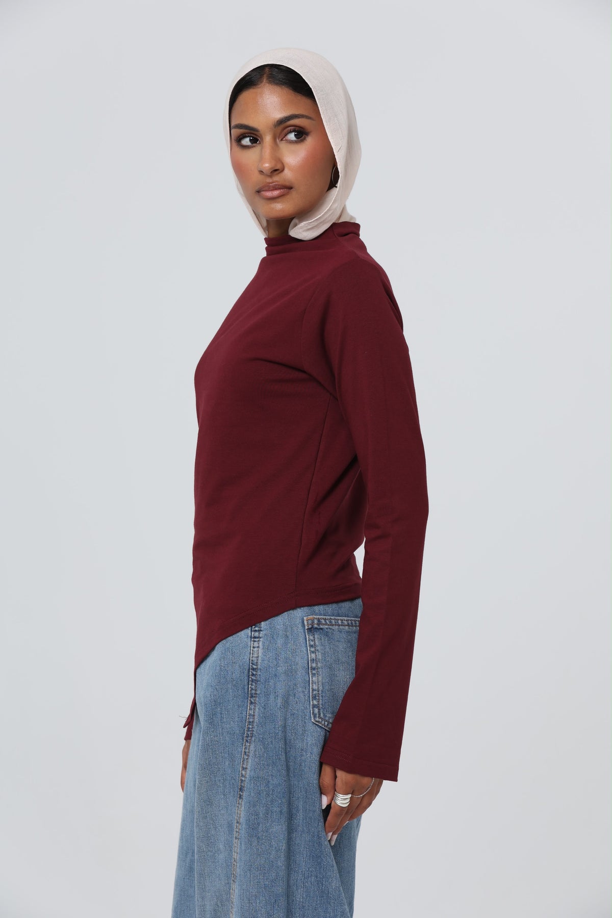 ASYMMETRICAL BELL SLEEVES BASIC