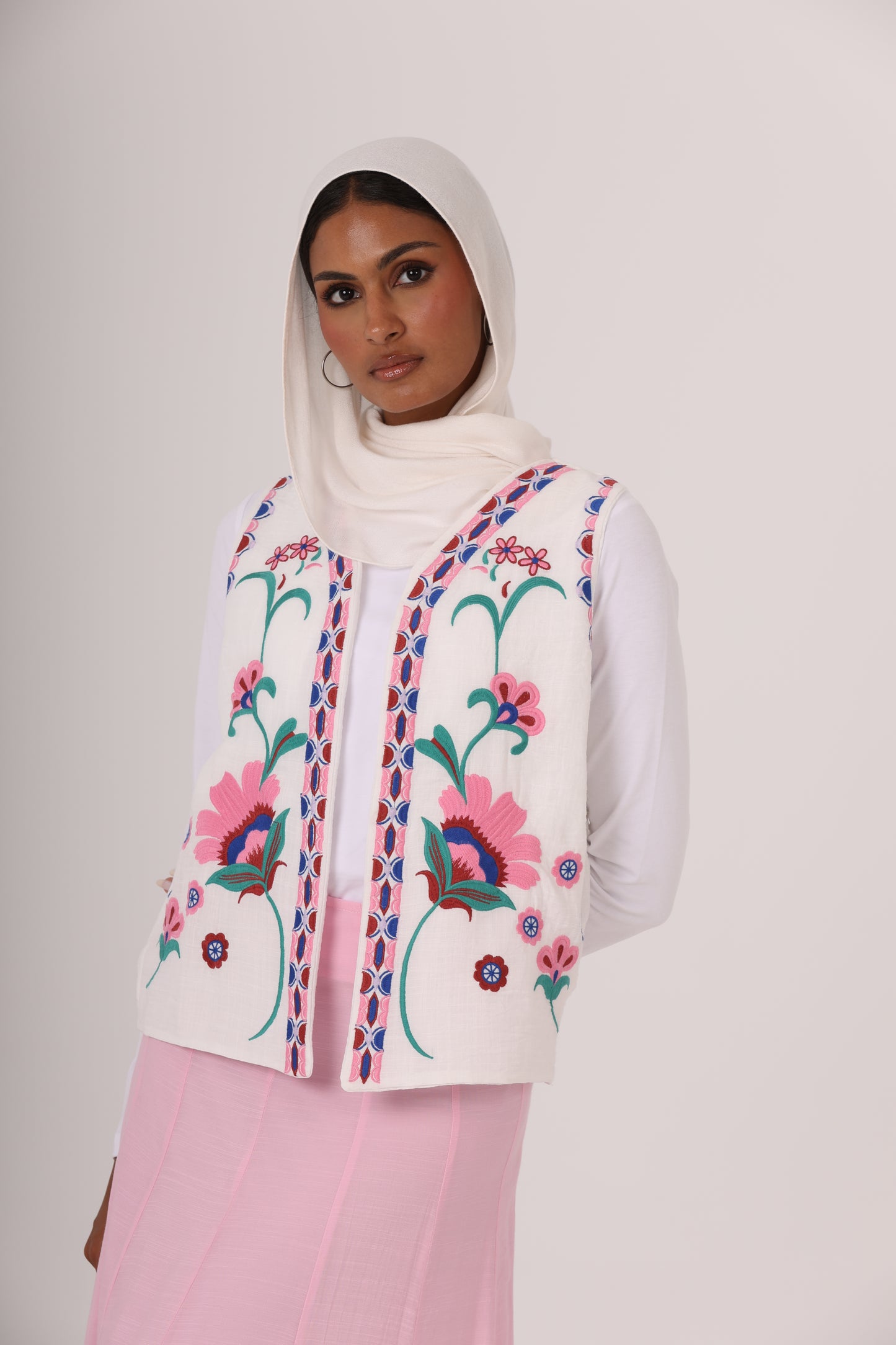 ELLA's LINEN EMBROIDERED VEST