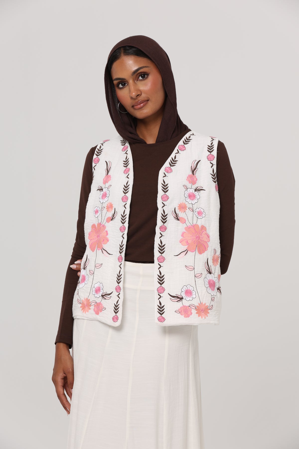 ELLA's LINEN EMBROIDERED VEST v2