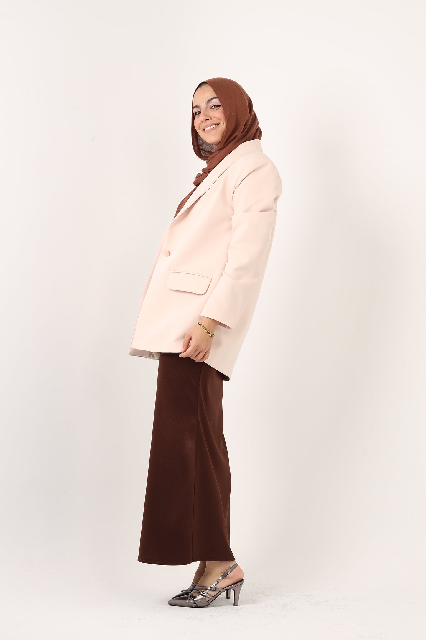 ELLA's RELAXED FIT BLAZER WITH BELT