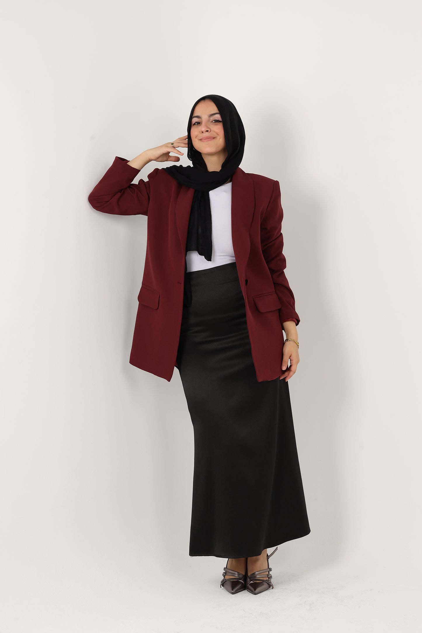 ELLA's RELAXED FIT BLAZER WITH BELT