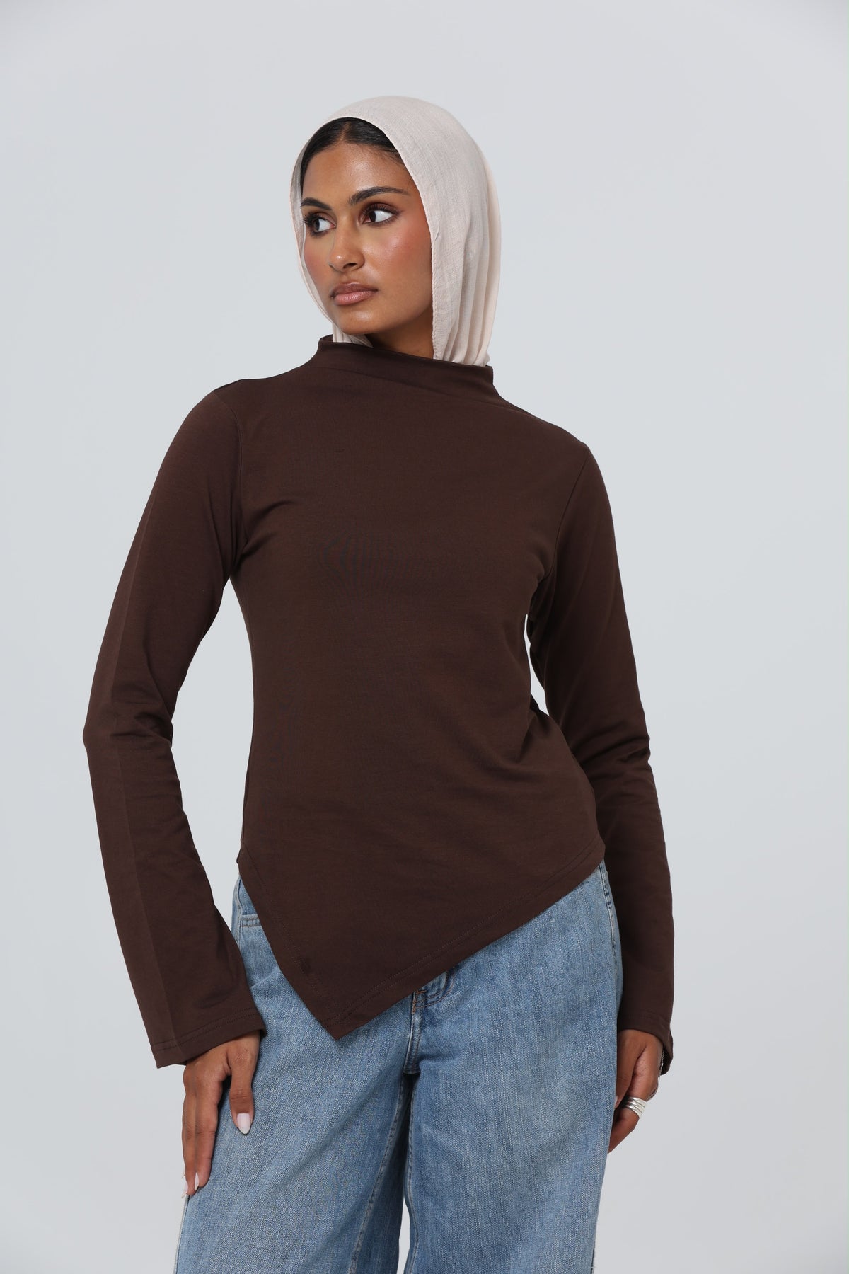 ASYMMETRICAL BELL SLEEVES BASIC