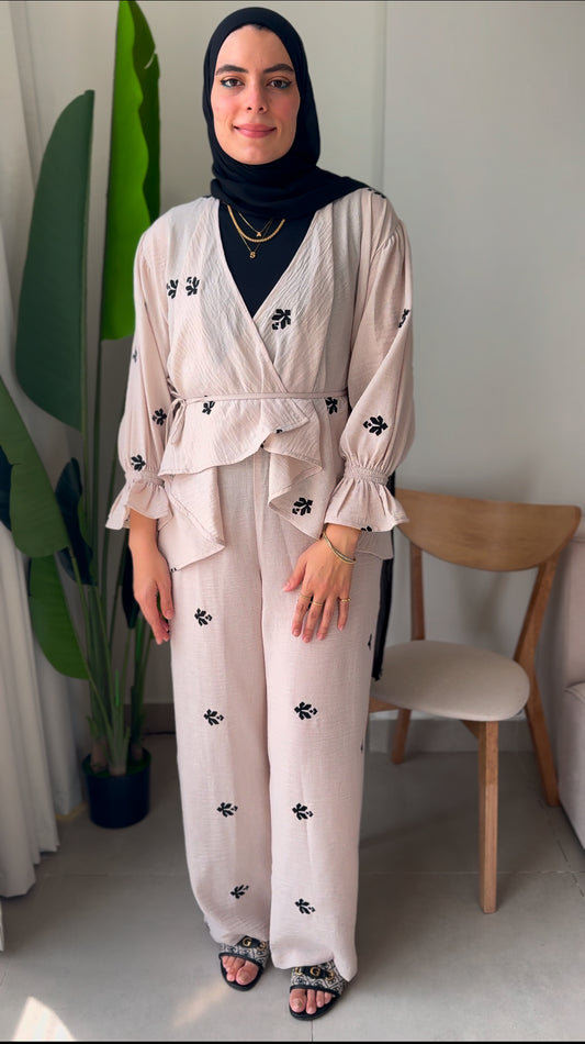 Ella’s Embroidered Kimono - Beige V1